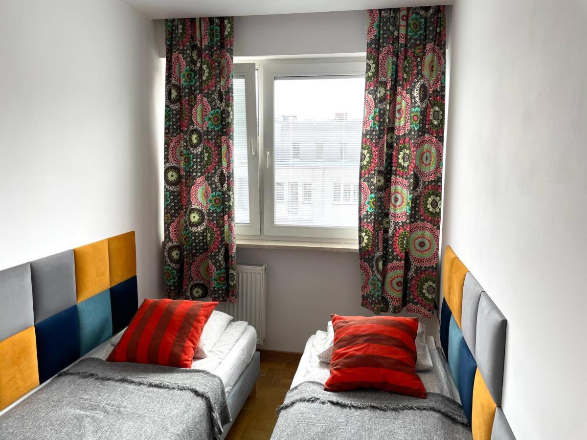 Comewa Apartments Varsavia Esterno foto