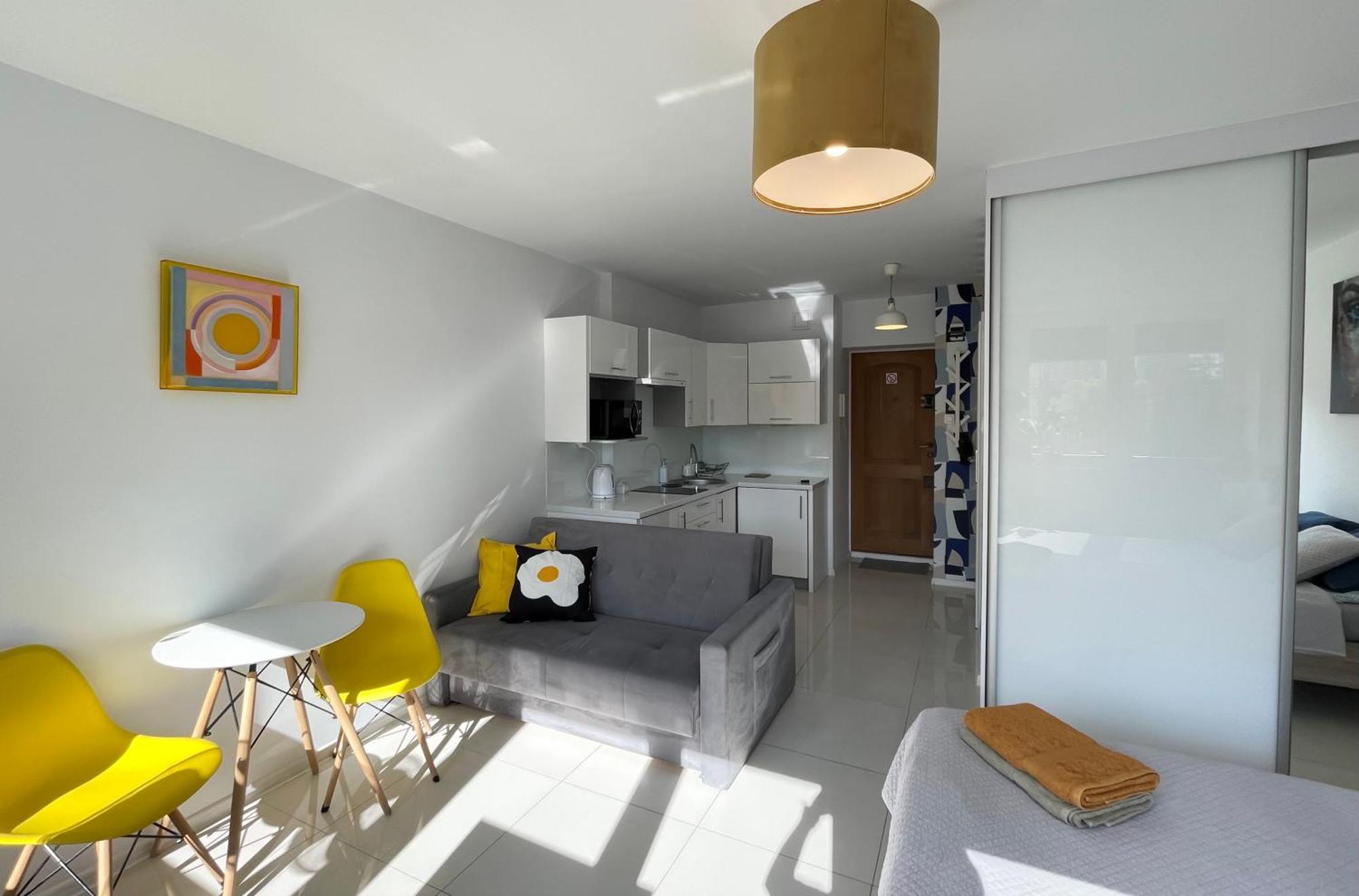 Comewa Apartments Varsavia Esterno foto